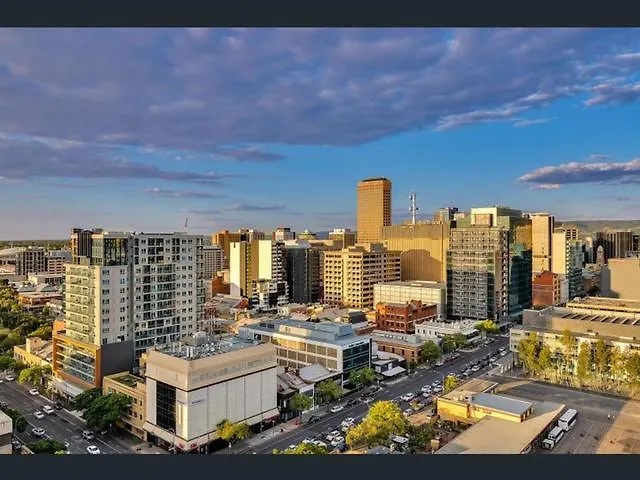 Rnr Serviced Apartments Adelaide - Grote St.
