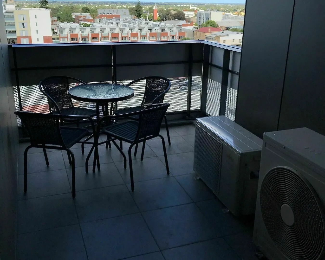 Rnr Serviced Apartments Adelaide - Grote St. Australia