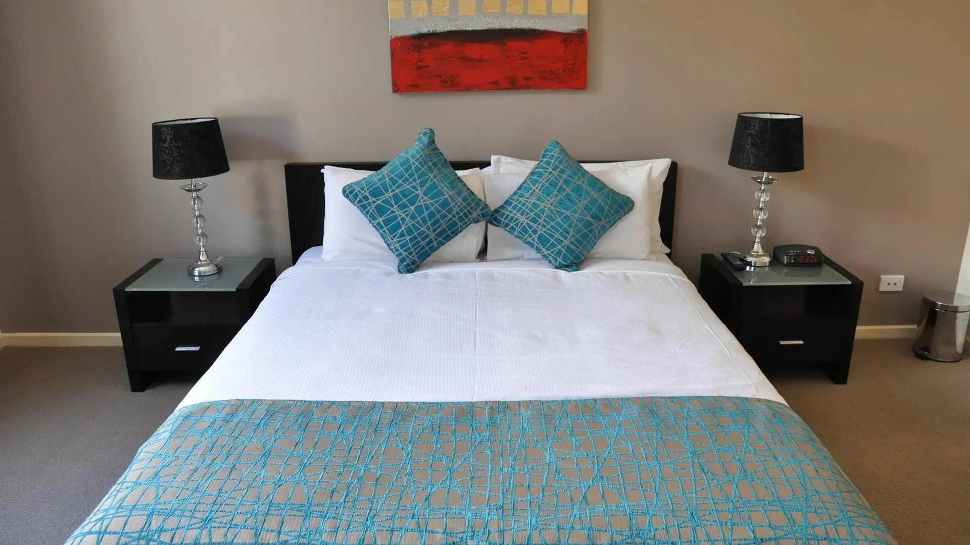 Rnr Serviced Apartments Adelaide - Grote St. Australia