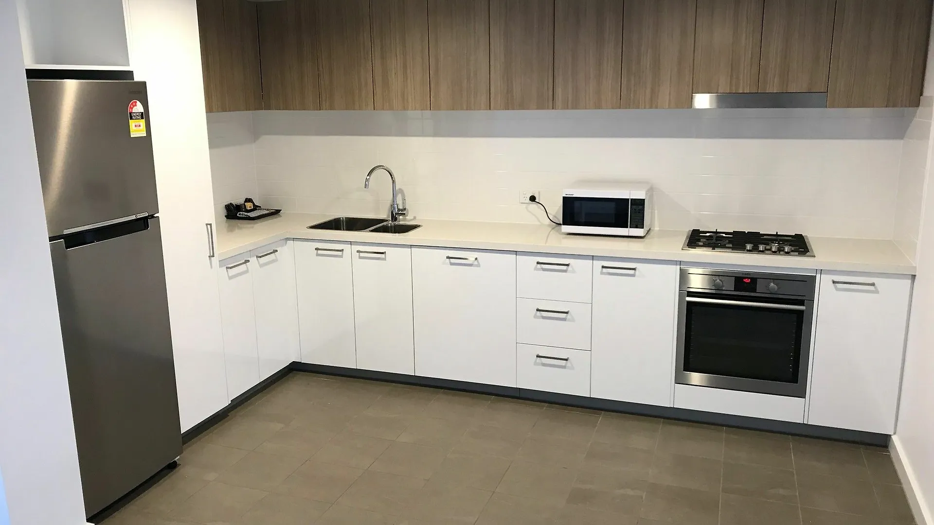 Rnr Serviced Apartments Adelaide - Grote St.