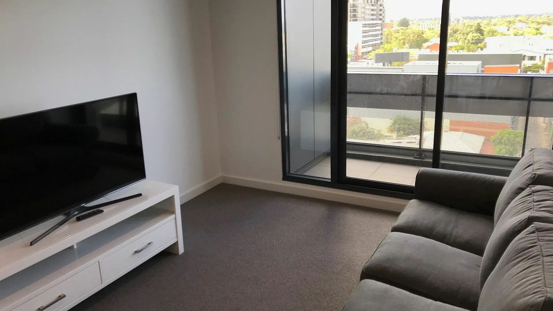 Rnr Serviced Apartments Adelaide - Grote St.